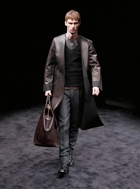 Prada F/W 2009 Show (Prada) .